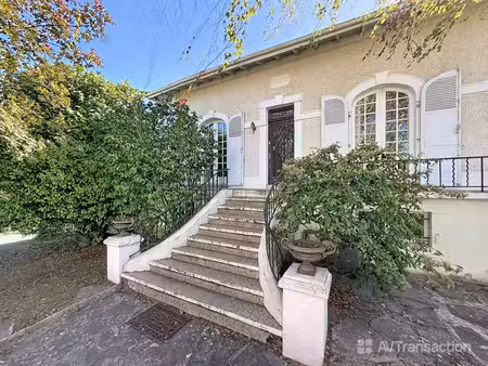 dax – maison de caractère  jardin bucolique et beau potentiel