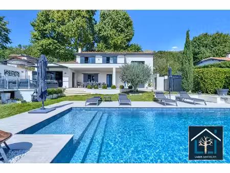 maison avec piscine et vue panoramique hauteur de la boisse