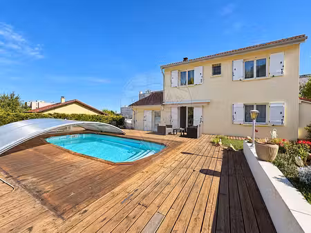 maison 5 chambre(s) à vendre