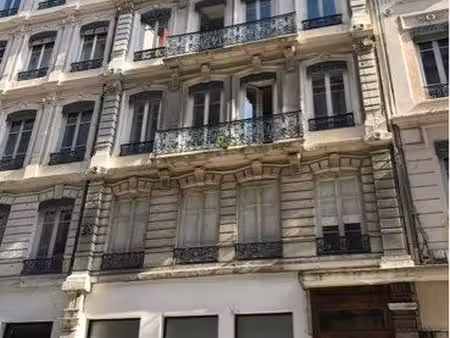 studio meublé place des jacobins