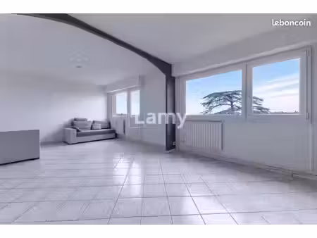 appartement 4 pièces 74 m²