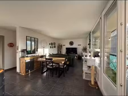 appartement t3 traversant 67m2 villefranche centre