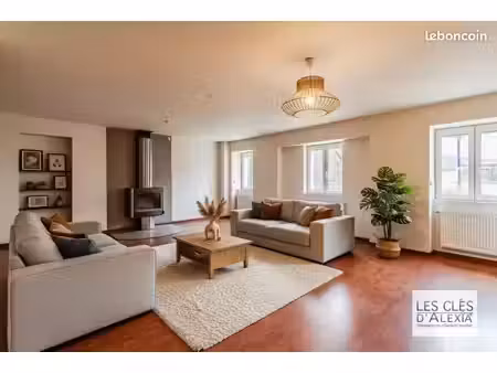 maison 7 pièces 193 m²