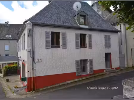 vente maison 7 pièces 230 m² à gelles (63740)  76 000 €