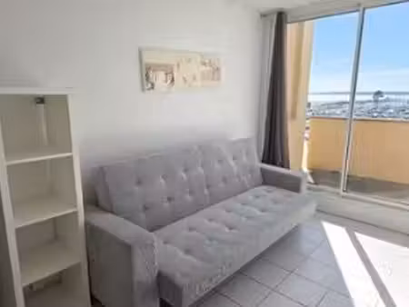 appartement t2 hourtin - 28 m2 - 550 euros ttc