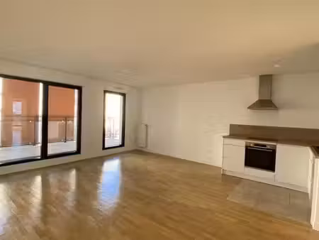 appartement 4 pieces de 85 m²- les moulineaux