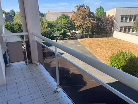 appartement joue les tours 1 pièce(s)