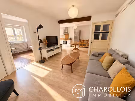 exclusivité ! grand appartement t5 au coeur de mâcon !