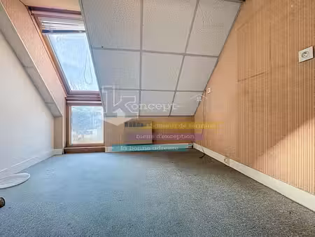 bureaux 52 92m²