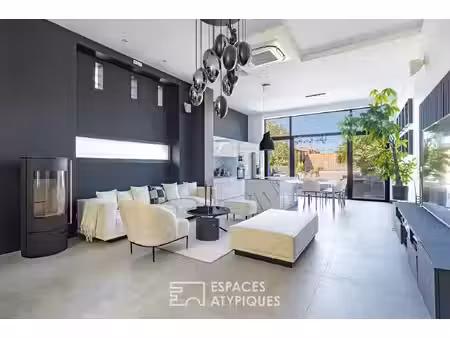 ancienne grange rénovée esprit loft et son spa de nage