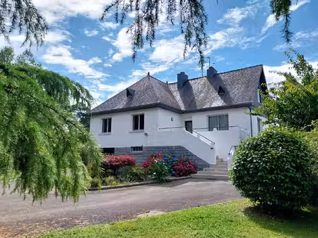 35380 plélan le grand centre ville 129m² terrain environ 1200 m²