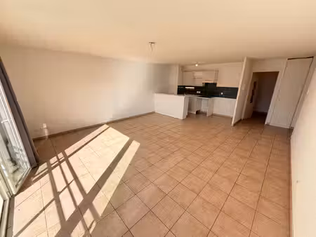 appartement à vendre  annemasse  69 m2 + 2 parkings  3 pièce