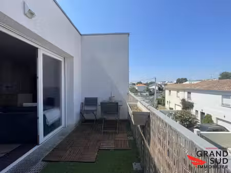 bègles t2 avec loggia et parking