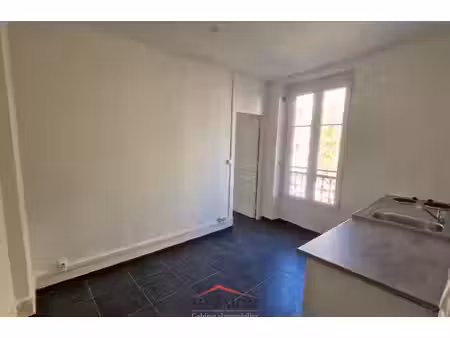 2 pièces porte de clichy