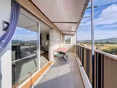 hyeres est - type 3 de 62m2 avec terrasse de 10m2 - parking priv