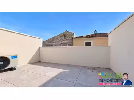 a vendre vergèze  appartement t3 rénové avec terrasse et beaux volumes !