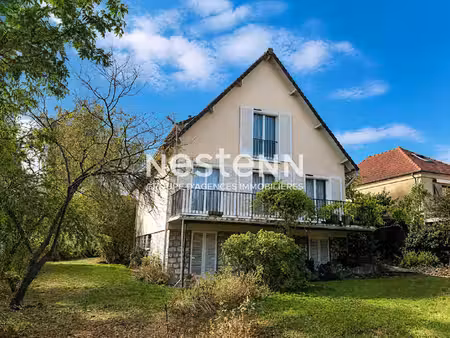 nestenn igny maison familiale 7 pièces de 172m² sur 1061 m² de terrain à deux pas de place