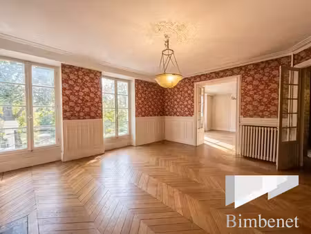 quai barentin – élégante maison ancienne vue loire