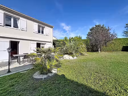 rezé hôtel de ville ? maison familiale avec grand terrain de 641 m²