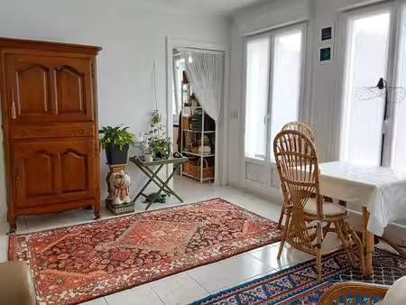 maison rostrenen 6 pièce(s) 110 m2