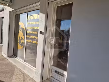 local commercial - les angles