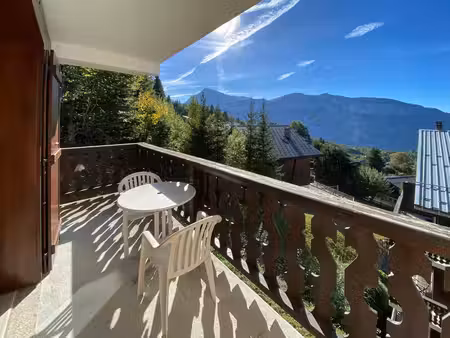 appartement lumineux de 49 m² aux servages  proche des pistes  avec vue panoramique sur le