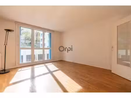 appartement t3 de 60 m² avec balcon  parking et cave — saint-maur le parc bords de marne s