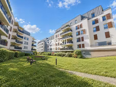 eragny appartement f3 avec terrasse et ascenseur 'résidence central square ' à deux pas de