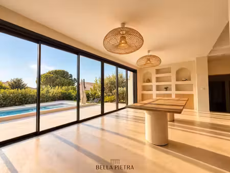 maison - 300 m² - 7 pièces