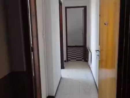 location appartement t1 à arles (13104) : à louer t1 / 30m² arles