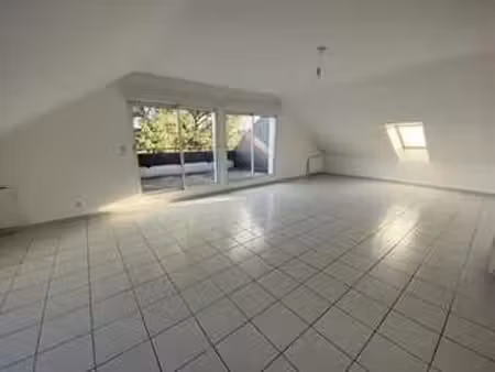 location appartement 3 pièces à la chapelle-sur-erdre (44240) : à louer 3 pièces / 82m² la