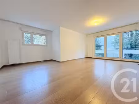 appartement f3 à louer - 3 pièces - 81 84 m2 - courbevoie - 92 - ile-de-france