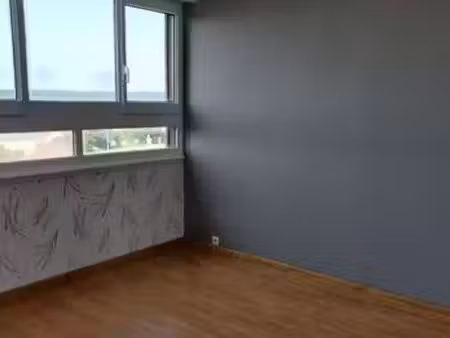 location appartement 4 pièces à prix-lès-mézières (08000) : à louer 4 pièces / 80m² prix-l