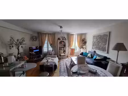 à louer - appartement 3 pièces avec balcon et parking couvert - vieux crépy-en-valois