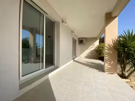 appartement la ciotat 3 pièces avec jardin et parking