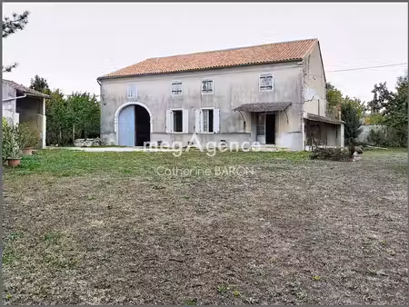 maison 130m2 et chai 125m2 et jardin 1400m2