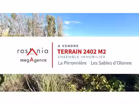 ensemble immobilier sur 2402 m2 terrain à la pirronnière
