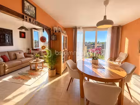 joli appartement de 63 m²  résidence calme  proche transports