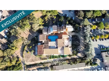 vente aux enchères appartement t3 53m2 avec piscine et plage à pied