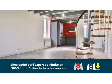 appartement t2 en duplex avec charme de l’ancien et garage fermé
