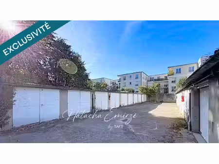 en centre-ville de chatou  vente en bloc de 20 box
