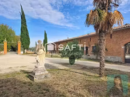 maison de caractère t6 de150 m² env. domaine du château  avec piscine et jacuzzi privatifs