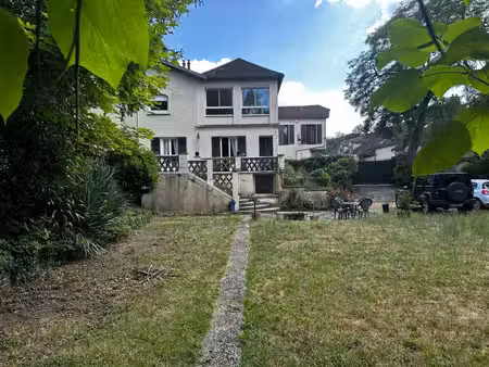 propriété 290 m² 5 chambres sur un parc boisée de 2355m²