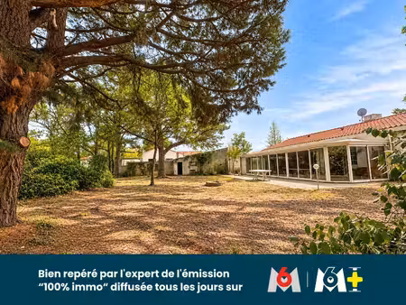 vairé – maison de plain-pied de 151 m² à rénover – 3 chambres  véranda et garage