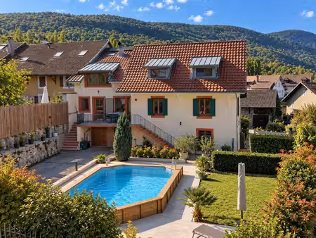 maison de village 7 pièces avec piscine et garage