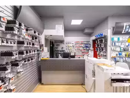 location commerce marseille 7eme 13007 45m²