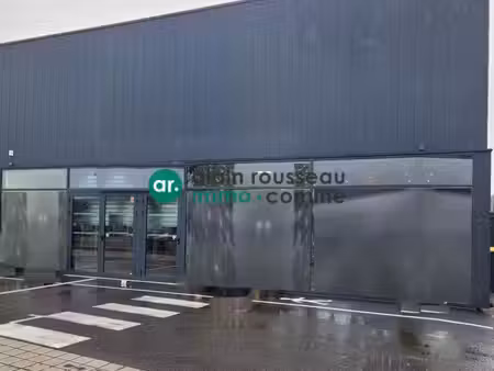 location commerce saint herblain 44800 203m²