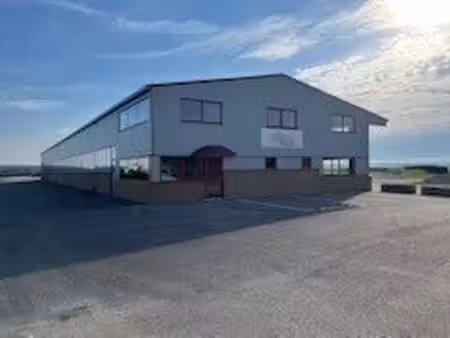 location local d’activités parcey 39100 810m²