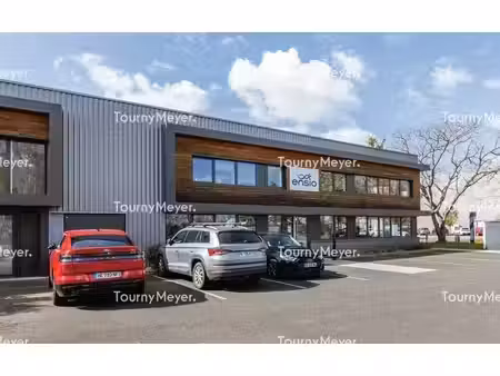 location entrepôt 304m² à 2517m²
