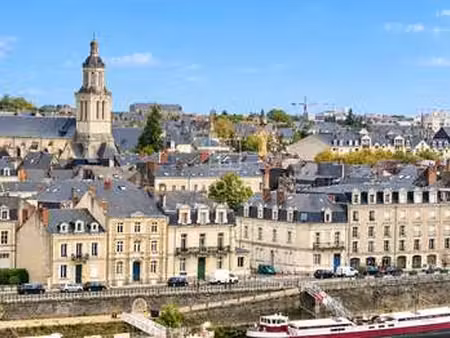 vente maison à angers (49000) : à vendre / 261m² angers